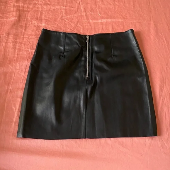 Pleather H&M - Picture 3 of 5